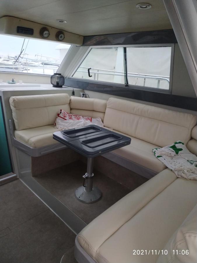Ferretti 36 ' Bateau à Quai Vieux-port Festival La Croisette Bateau-hôtel *